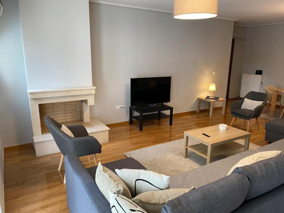 Classy 3Br With 2 Bathrooms Apartment In Marousi Athens Exterior photo